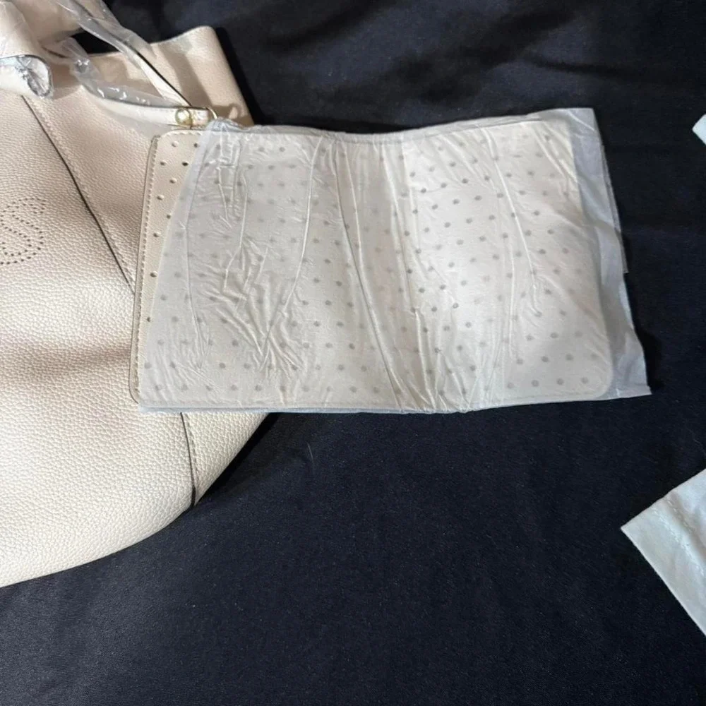 White Victoria's Secret faux leather tote bag‎ with silver accents NWT